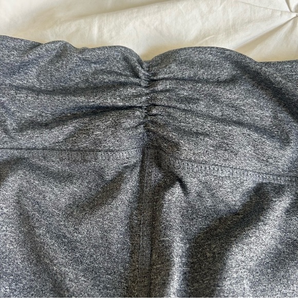 Ardene Move Basic Collection Gray Capri Leggings XS - Picture 6 of 8